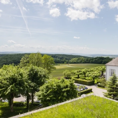 Panoramaaussicht von Hochzeitslocation Berghotel Tulbingerkogel geschossen durch Fotograf Wedding Paradise aus Niederösterreich