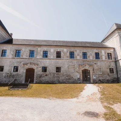 Außenansicht von Hochzeitslocation Burg Neuhaus bei Baden