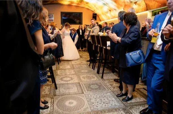 unerhört-solide Bar neben Sternensaal im Gasthof Pree in Asperhofen