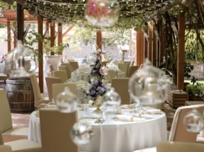Detailaufnahme Festsaal von Hochzeitsfotograf