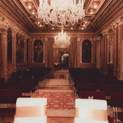 prunkvolle standesamtliche Trauung im Schloss Hernstein aufgenommen durch Fotograf Wedding Paradise aus Niederösterreich