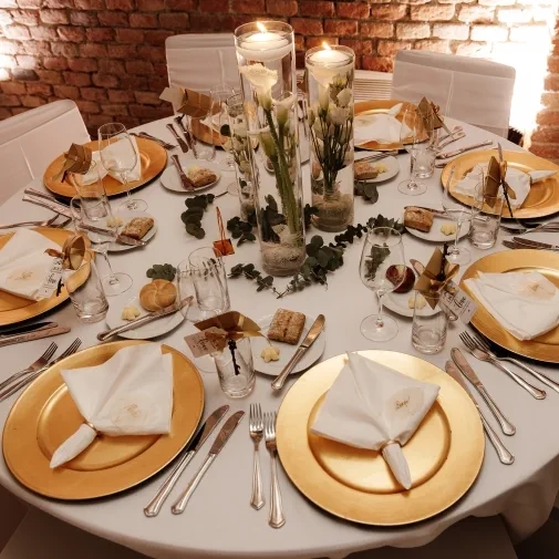 Tischdekoration im Zieselrot in Schwechat abelichtet durch Fotograf Wedding Paradise aus Niederösterreich