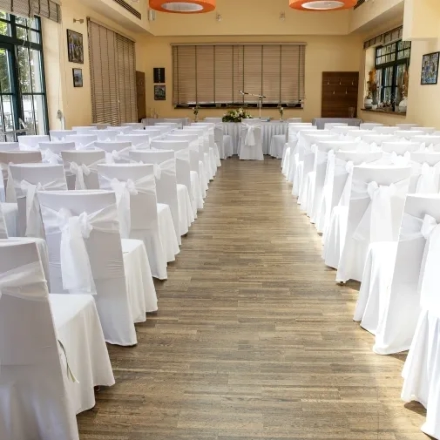 Bild von standesamtlicher Trauuung im Pavillon vom Restaurant Zum Straba aufgenommen durch Fotograf Wedding Paradise