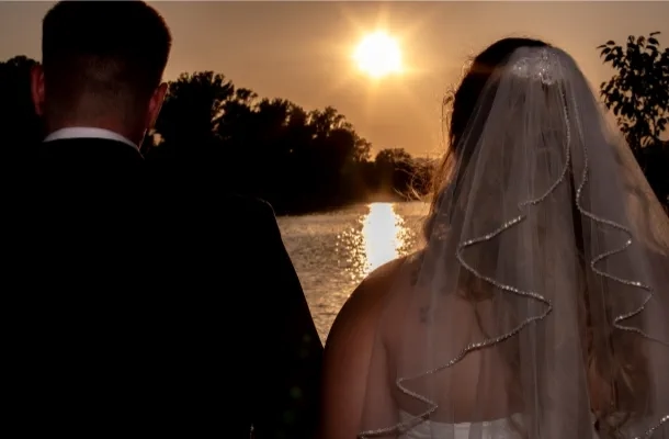 Golden-Hour Foto von Hochzeitslocation wake_up in Wien gemacht durch Fotograf von Wedding Paradise